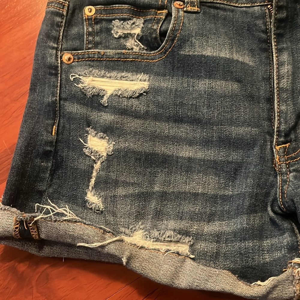 American Eagle hi-rise shortie Jean shorts - Picture 2 of 6